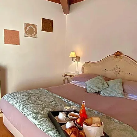 Hotel Alloggi Ai Tessitori 2*