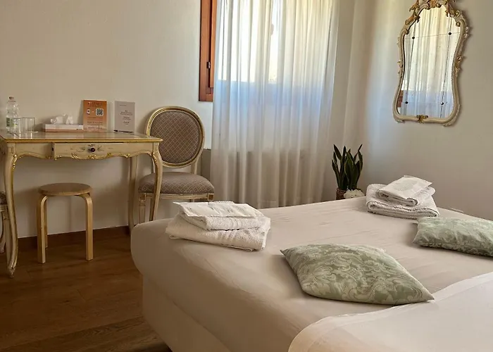 Alloggi Ai Tessitori Otel 2*